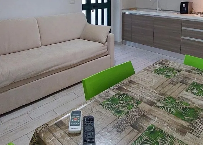 Drei-zimmer-wohnung Im Erdgeschoss By Interhome Lejlighed Peschici