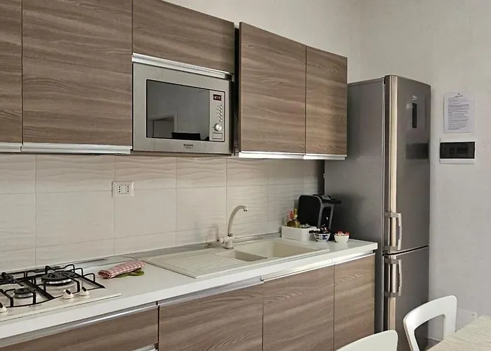 Drei-zimmer-wohnung Im Erdgeschoss By Interhome 公寓